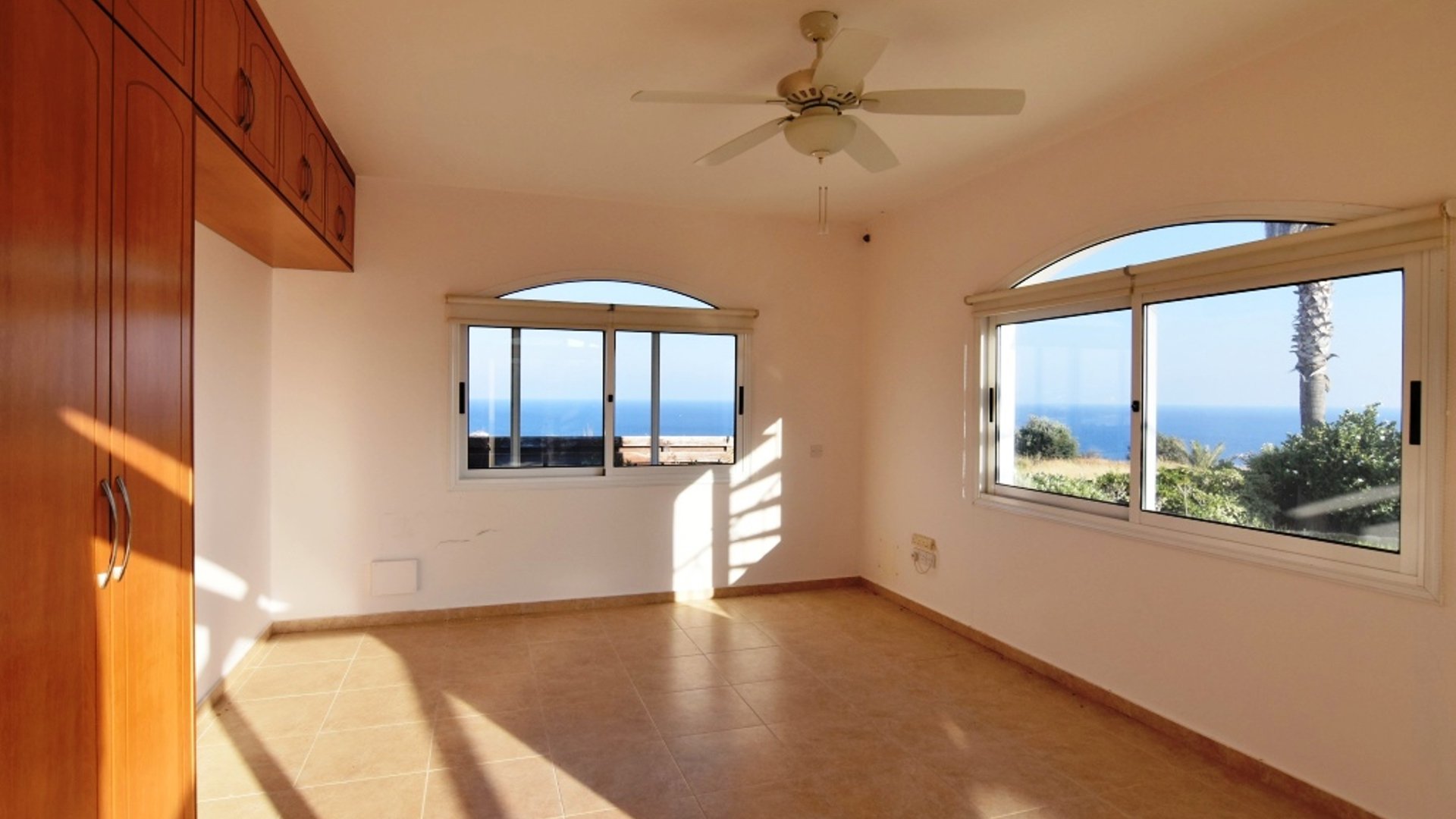 3 bedrooms Villa in Pissouri, Limassol, Cyprus No. 25714