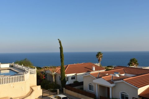 3 bedrooms Villa in Pissouri, Limassol, Cyprus No. 25715
