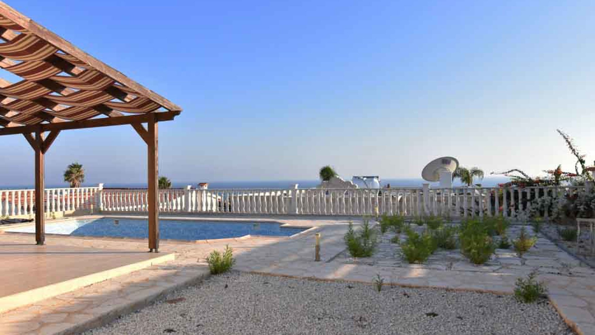 3 bedrooms Villa in Pissouri, Limassol, Cyprus No. 25715