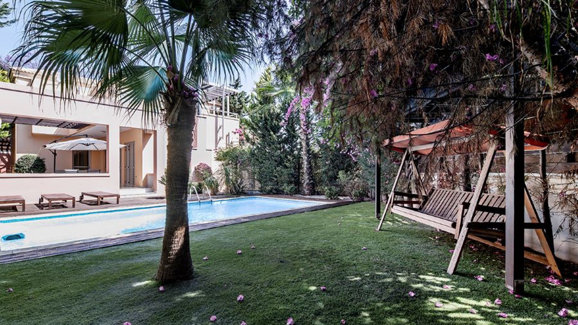 3 bedrooms Villa in Limassol, Cyprus No. 25742