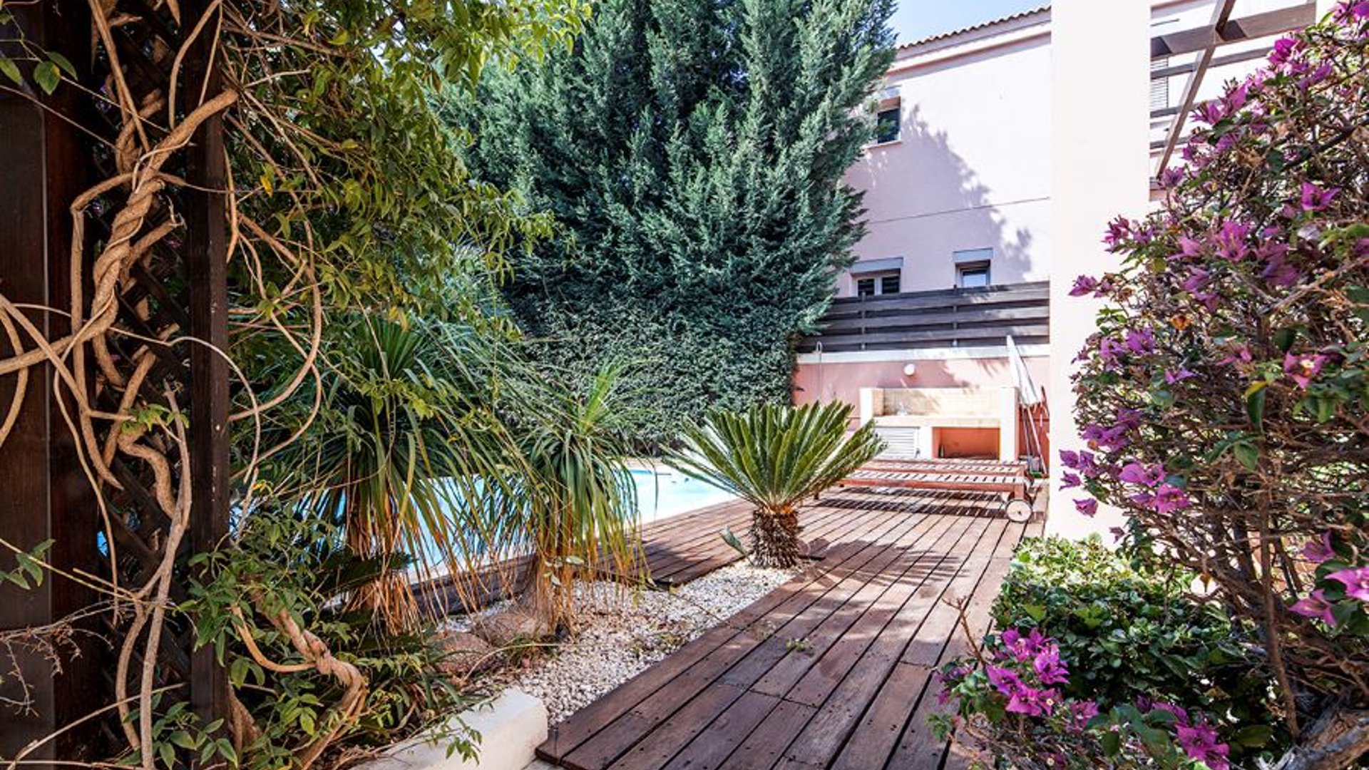 3 bedrooms Villa in Limassol, Cyprus No. 25742