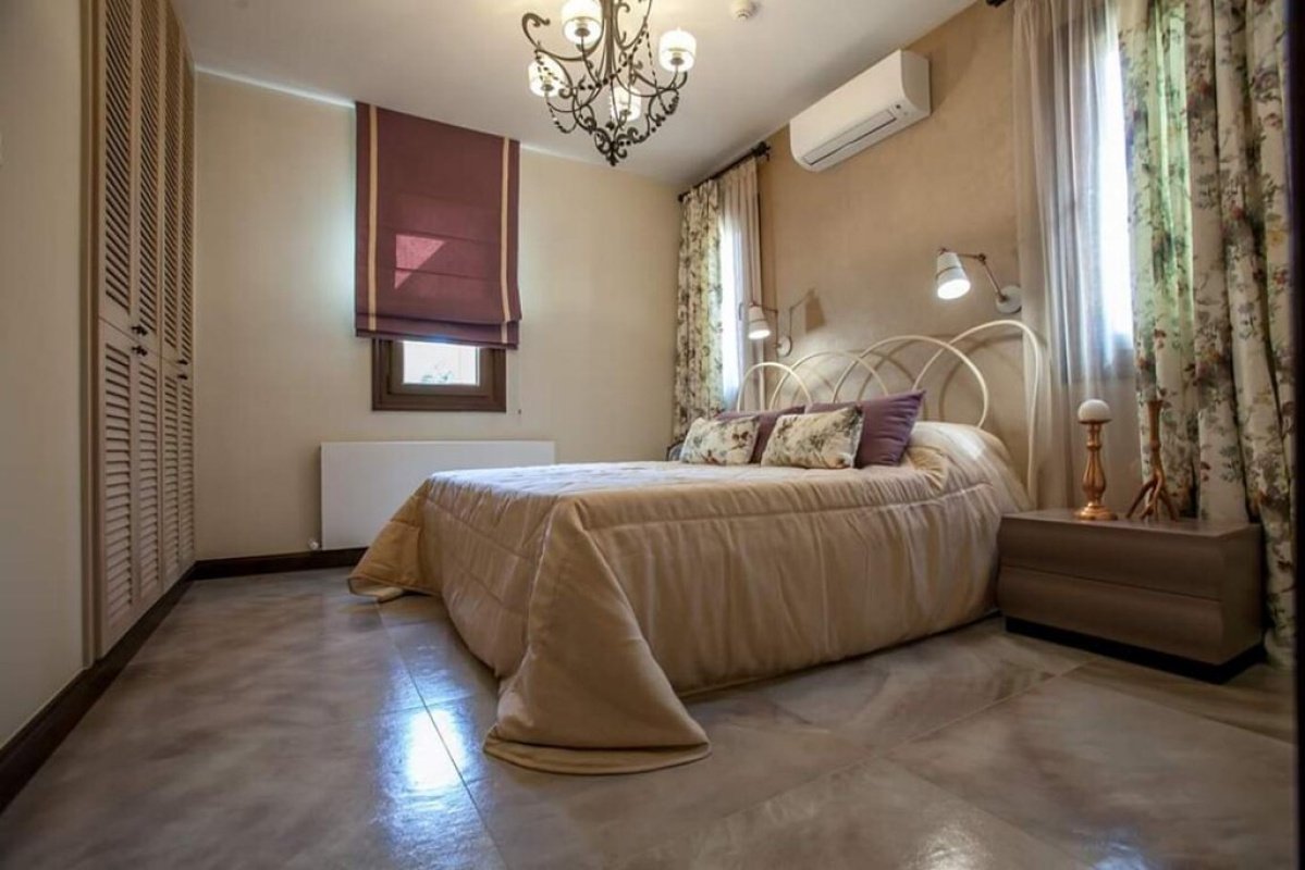 4 bedrooms Villa in Paphos, Cyprus No. 38706