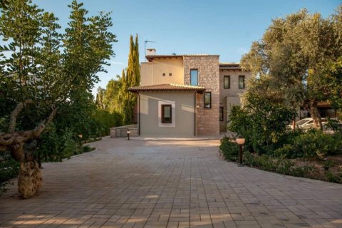 Вилла с 4 спальнями в Пафос, № 38706 14