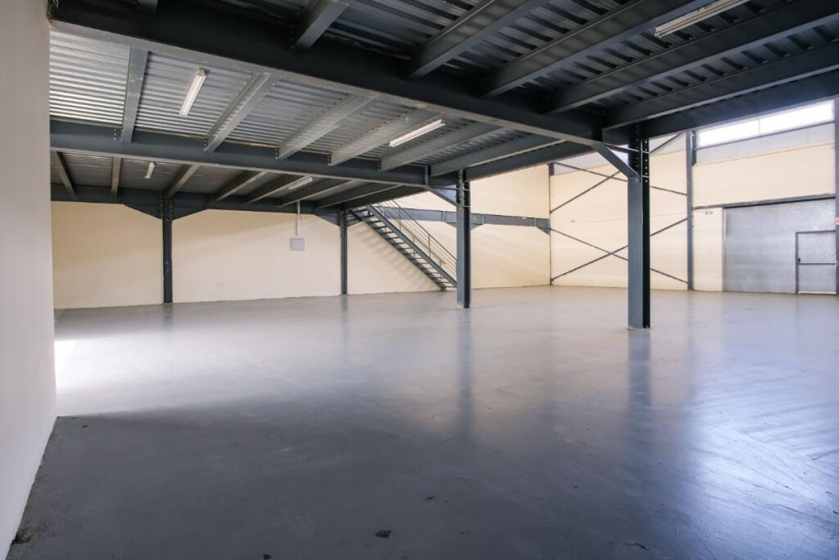 880m2 Local comercial en Nicosia, Chipre No. 37923