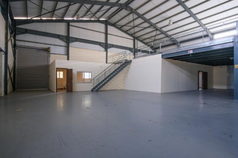 880m2 Commercial property in Nicosia,  No. 37923