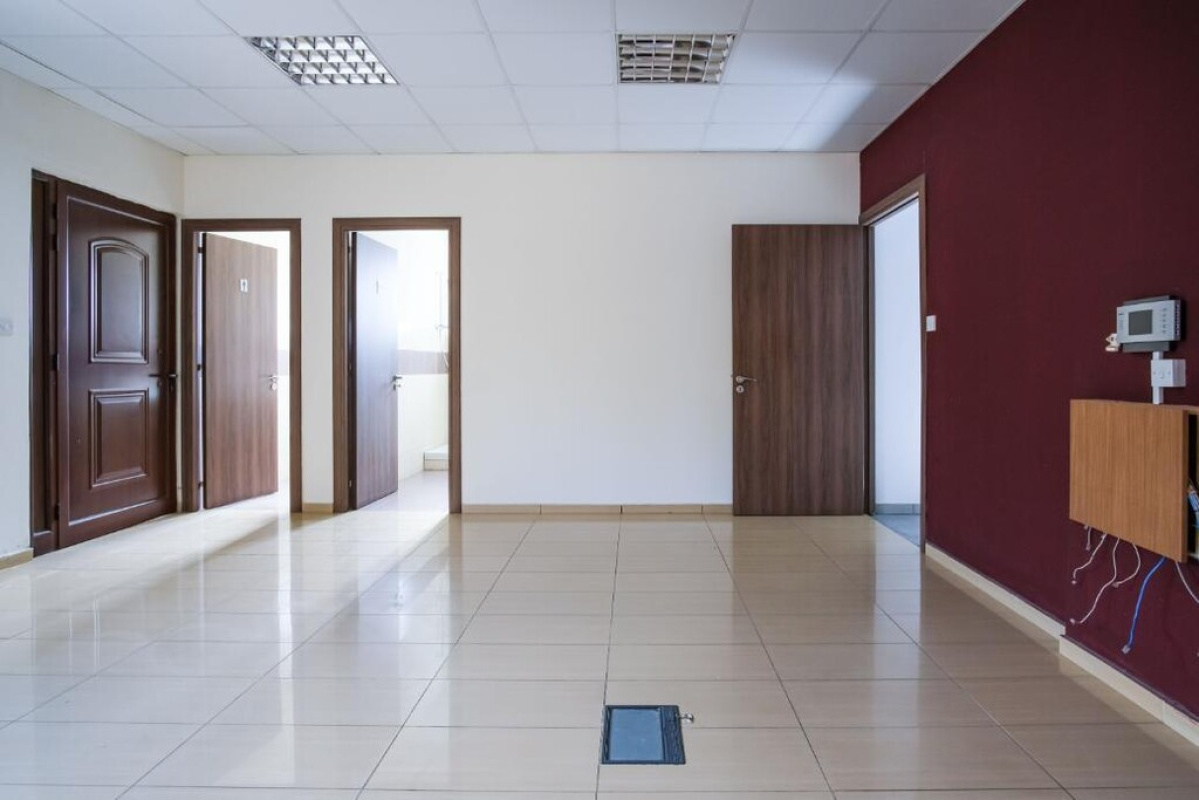 880m2 Local comercial en Nicosia, Chipre No. 37923