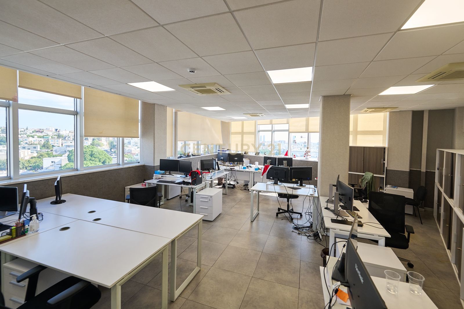 1710m2 Office in Limassol, Cyprus No. 55566