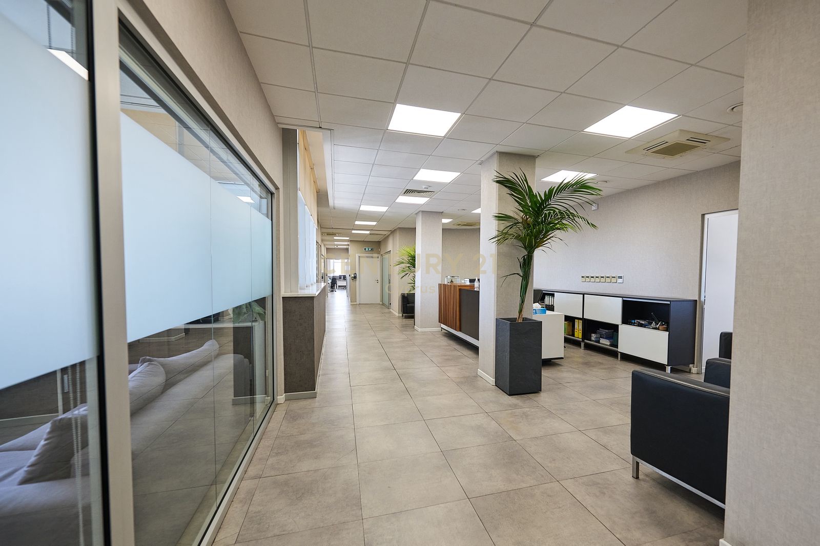 1710m2 Office in Limassol, Cyprus No. 55566