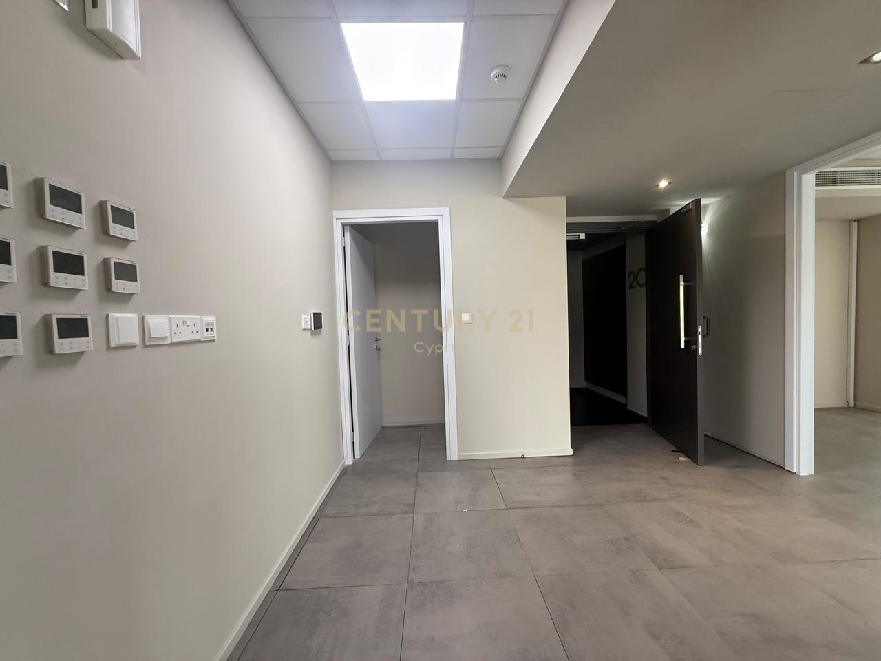550m2 Office in Zakaki, Limassol, Cyprus No. 55765
