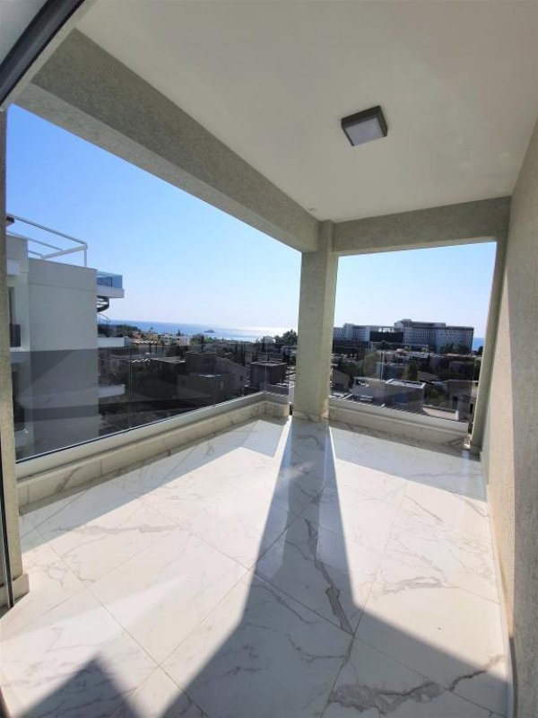 3 bedrooms Apartment in Limassol, Cyprus No. 38608