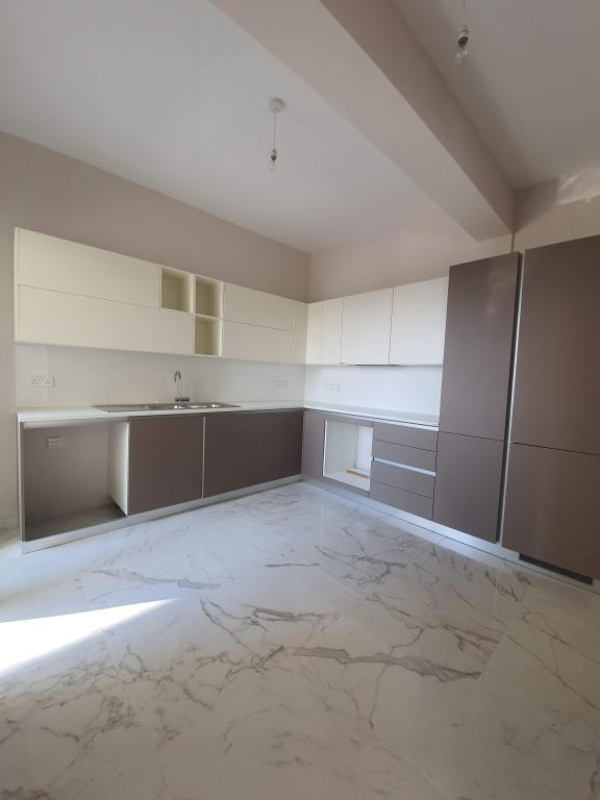 3 bedrooms Apartment in Limassol, Cyprus No. 38608