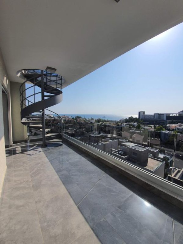 3 bedrooms Apartment in Limassol, Cyprus No. 38609