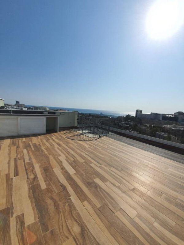 3 bedrooms Apartment in Limassol, Cyprus No. 38609
