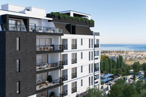 4 bedrooms Apartment in Limassol, No. 38613