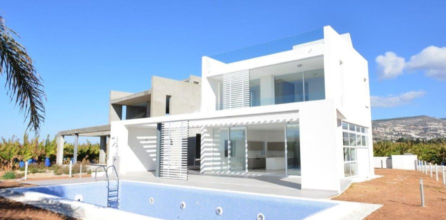 3 bedrooms Villa in Coral Bay, Pegeia, Paphos,  No. 45205