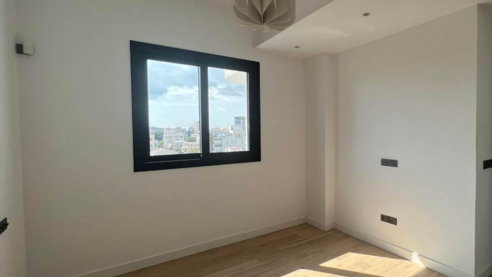 3 bedrooms Penthouse in Neapolis, Limassol, Cyprus No. 30182
