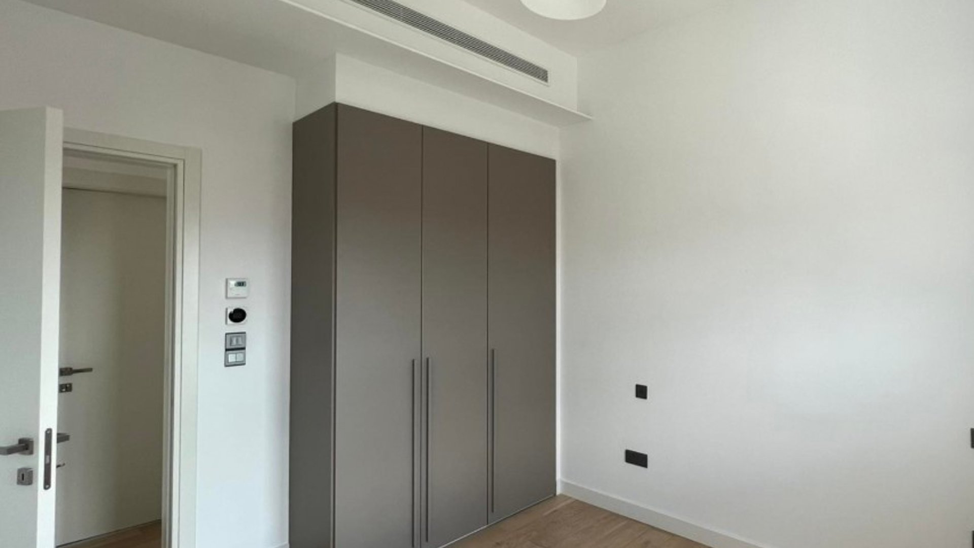 3 bedrooms Penthouse in Neapolis, Limassol, Cyprus No. 30182