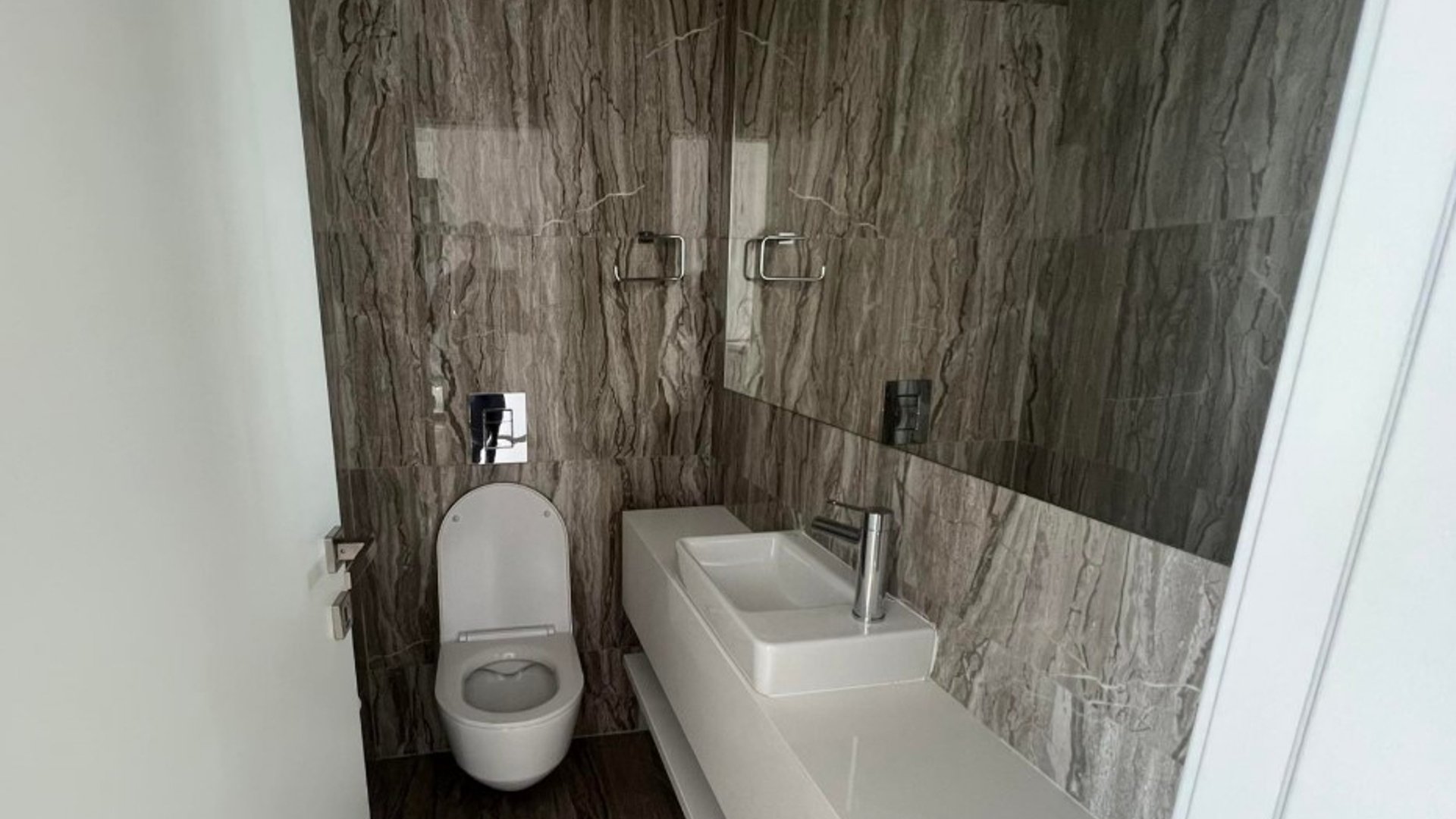 3 bedrooms Penthouse in Neapolis, Limassol, Cyprus No. 30182