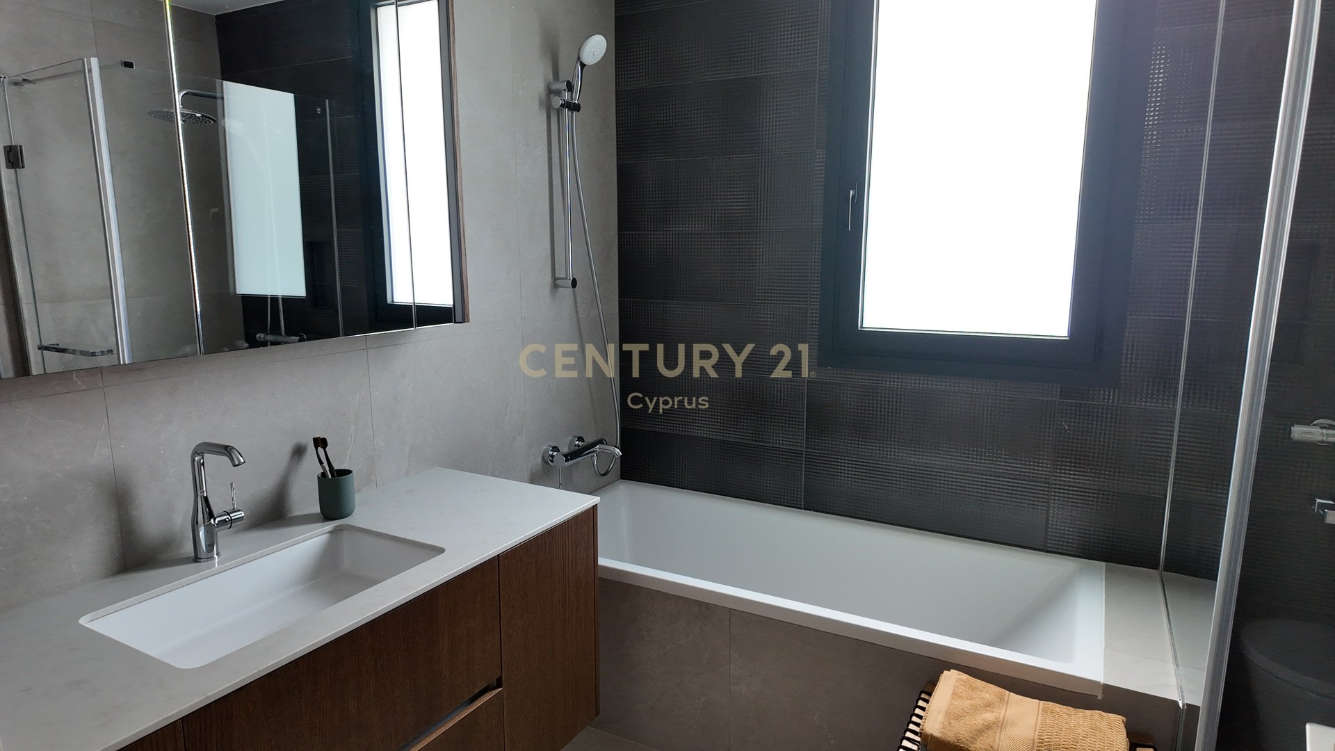 3 bedrooms Penthouse in Limassol, Cyprus No. 53776