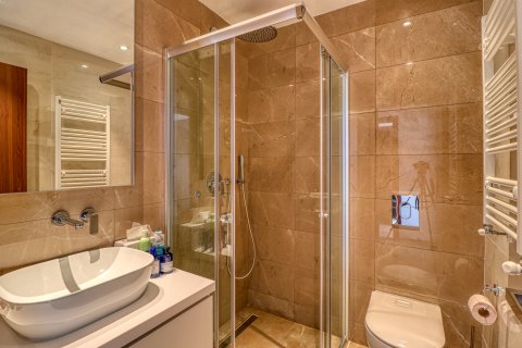 2 chambres Appartement à Limassol,  No. 49647 11