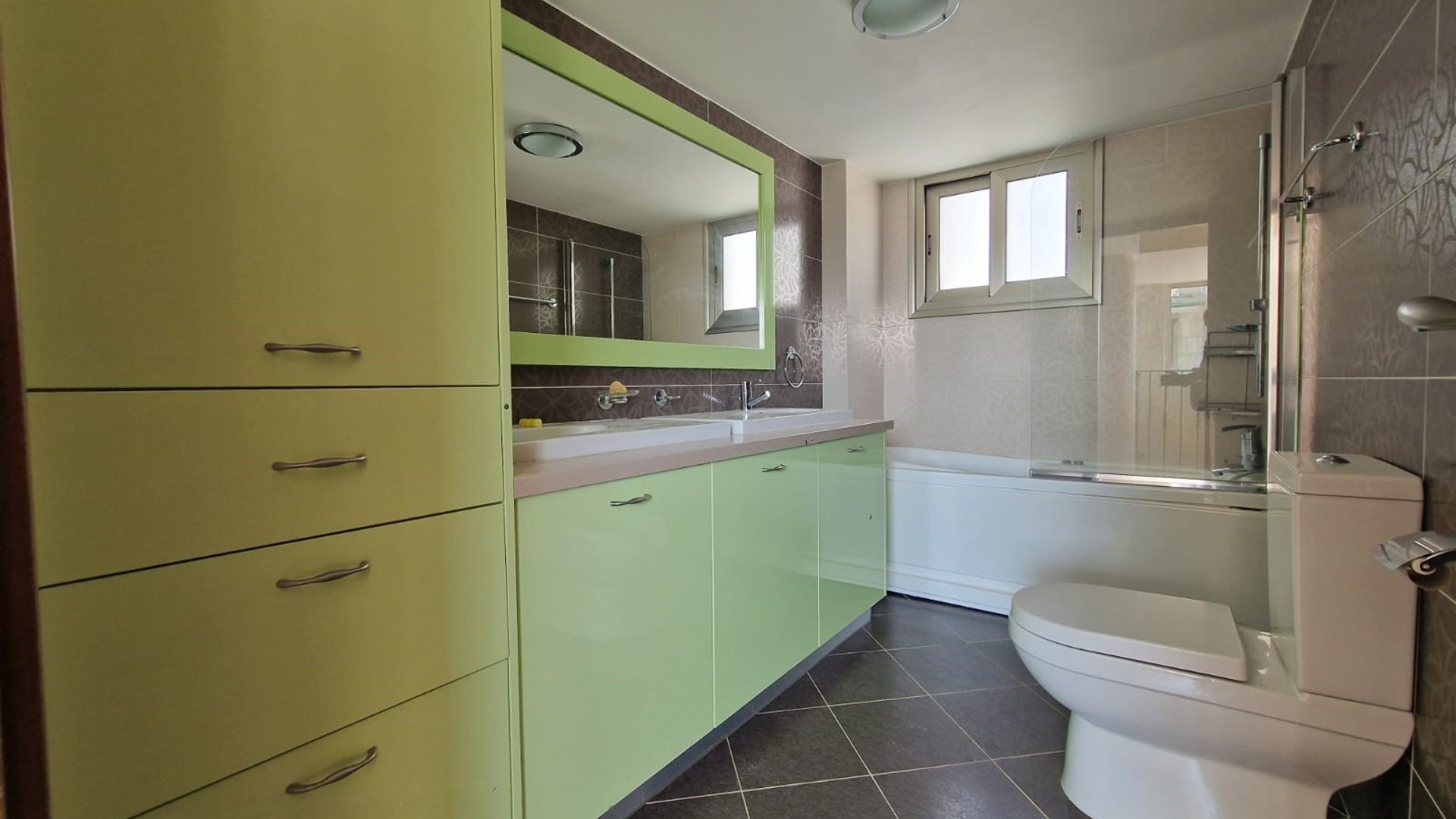 5 bedrooms Villa in Limassol, Cyprus No. 28917