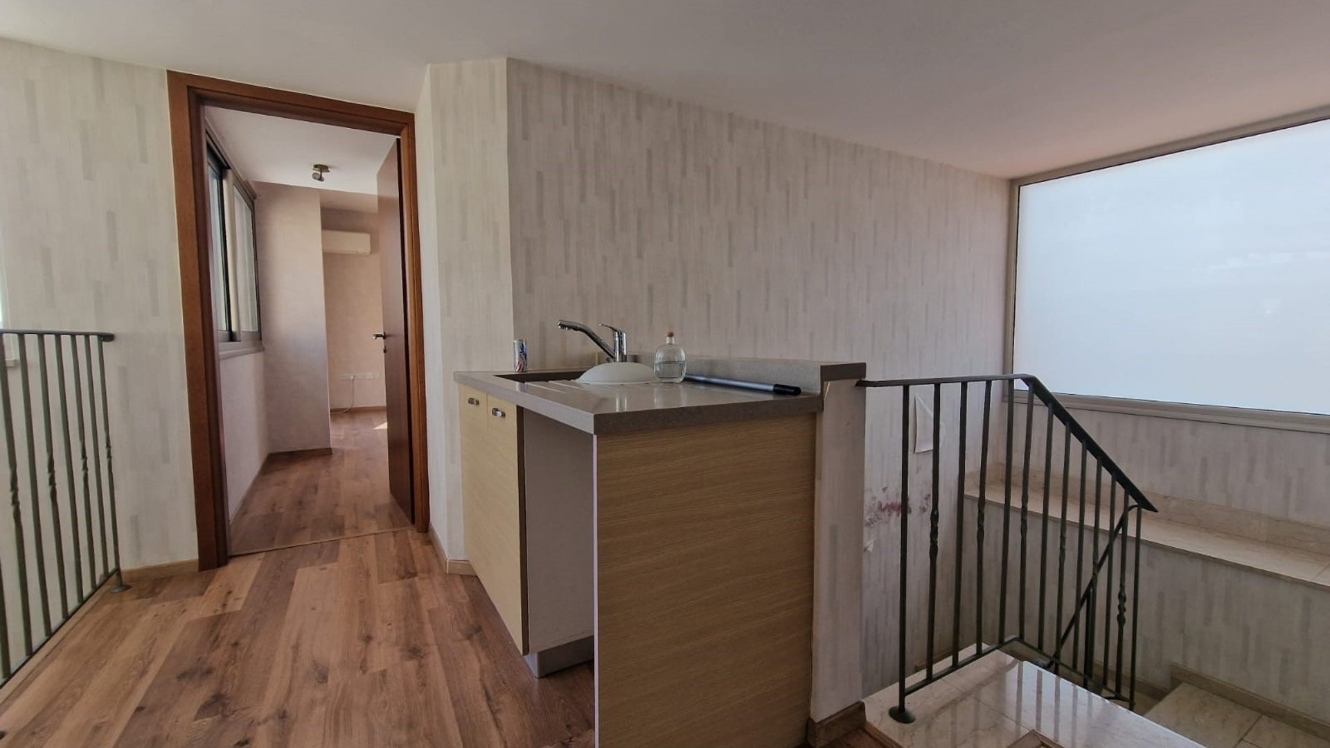 5 bedrooms Villa in Limassol, Cyprus No. 28917