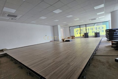 Офис 680м2 в Лимассол, Лимасол,  № 53728 2