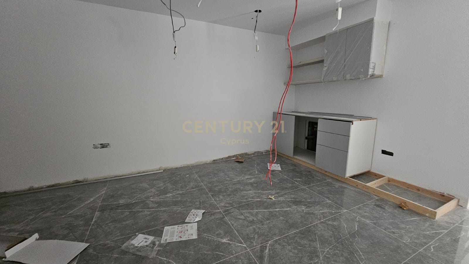 680m2 Office in Limassol, Cyprus No. 53728