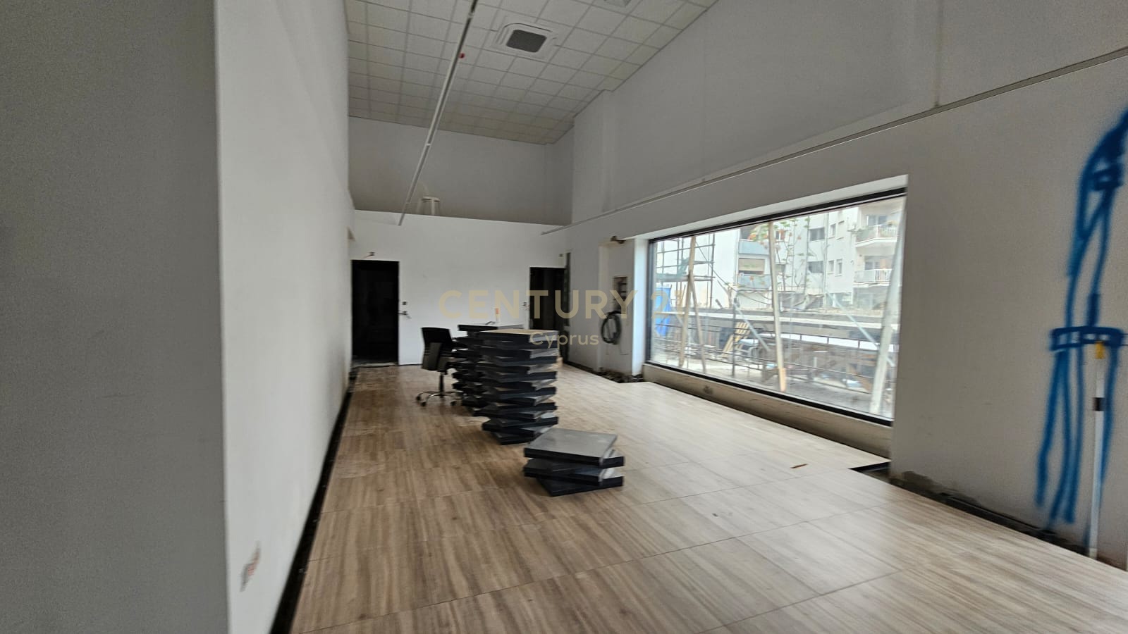 680m2 Office in Limassol, Cyprus No. 53728
