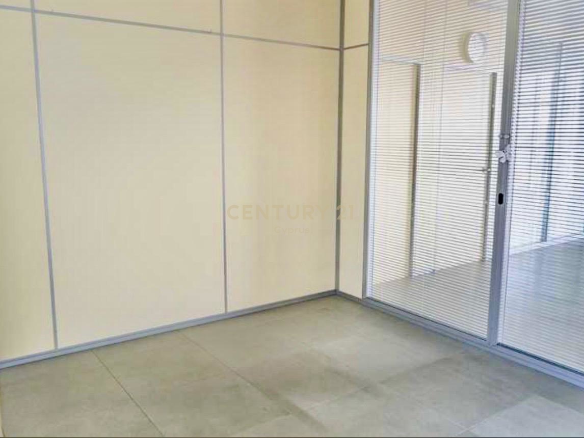 234m2 Office in Limassol, Cyprus No. 53727