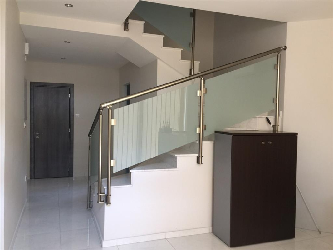 126m2 Propriété commerciale à Limassol, Chypre No. 38480
