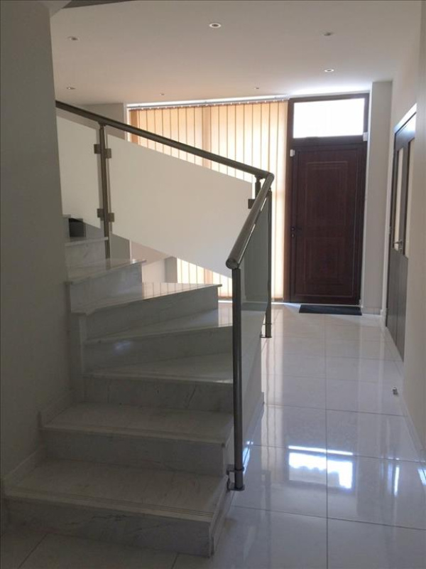 126m2 Propriété commerciale à Limassol, Chypre No. 38480