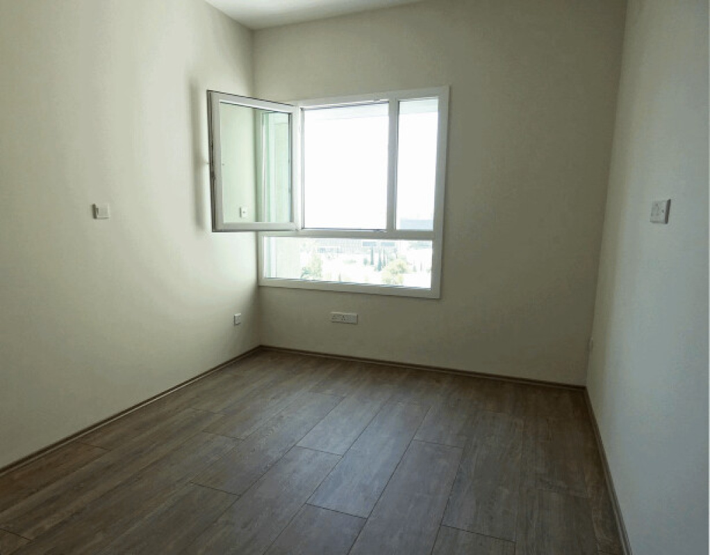 3 bedrooms Apartment in Limassol, Cyprus No. 38476