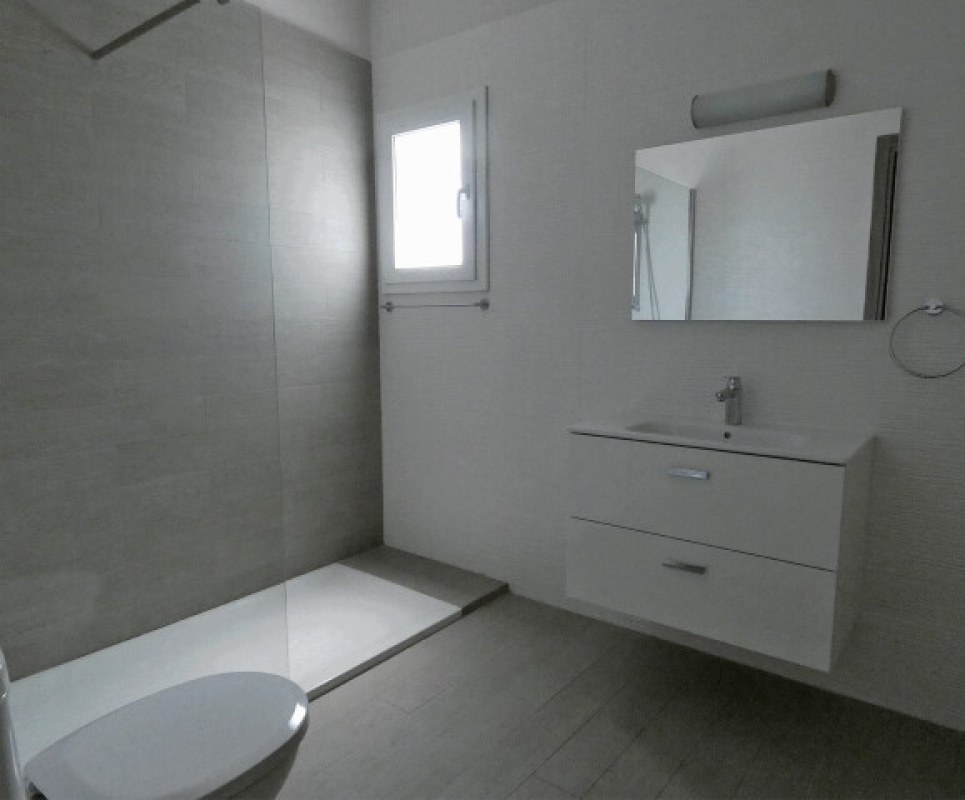 3 bedrooms Apartment in Limassol, Cyprus No. 38476