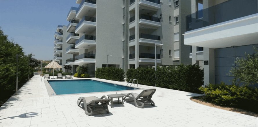 3 dormitorios Apartamento en Limassol,  No. 38476