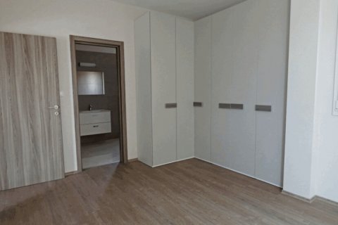 3 bedrooms Apartment in Limassol,  No. 38475 7