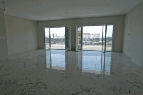 3 bedrooms Apartment in Limassol,  No. 38475 2