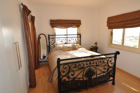 4 bedrooms Apartment in Limassol, Cyprus No. 25656