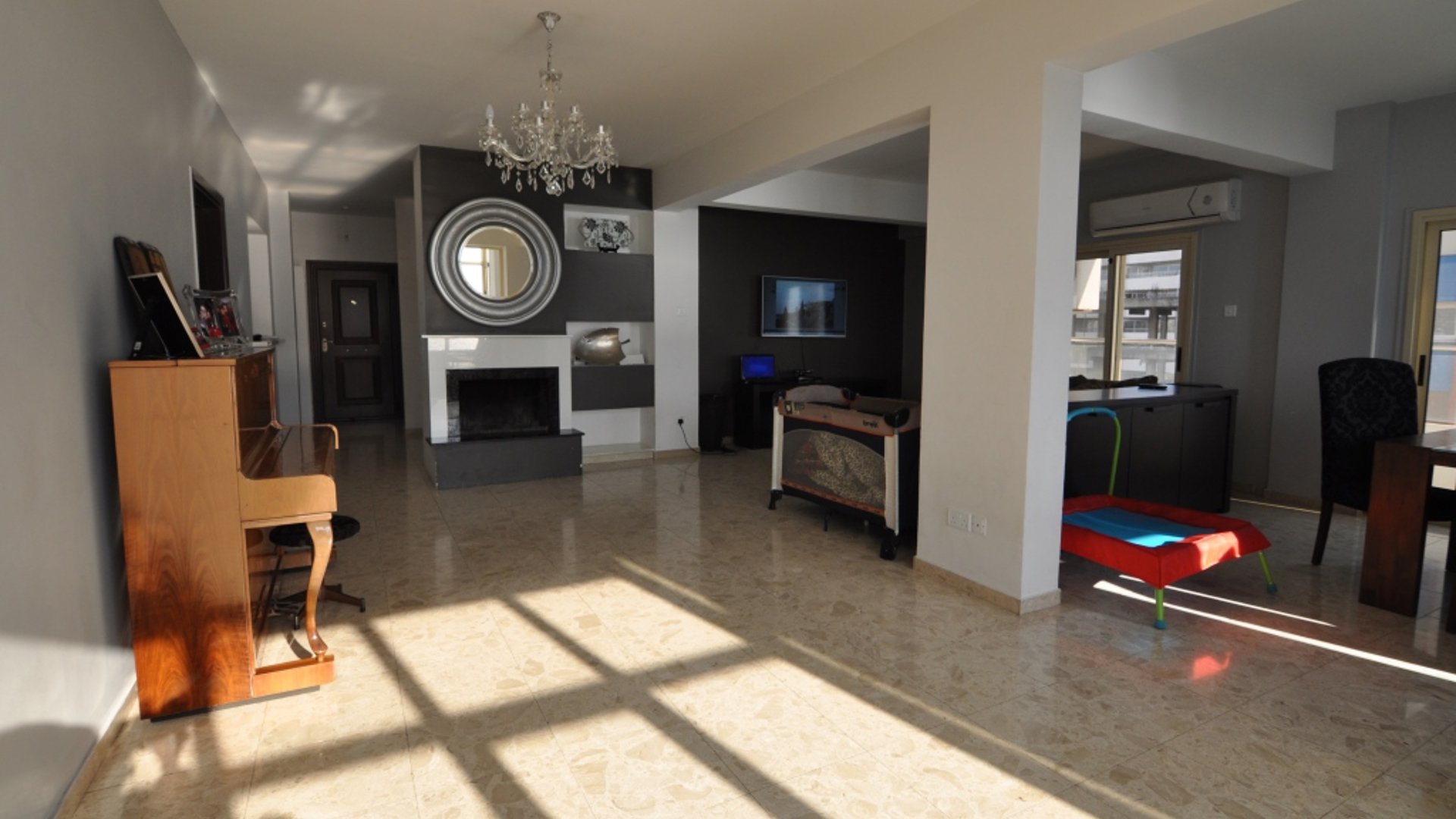 4 bedrooms Apartment in Limassol, Cyprus No. 25656
