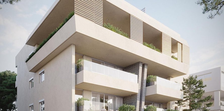 4 bedrooms Penthouse in Nicosia,  No. 49085