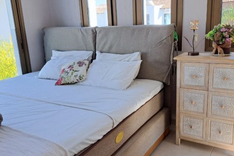 Вилла с 4 спальнями в Паралимни, Аммохостос, Кипр № 37119 19