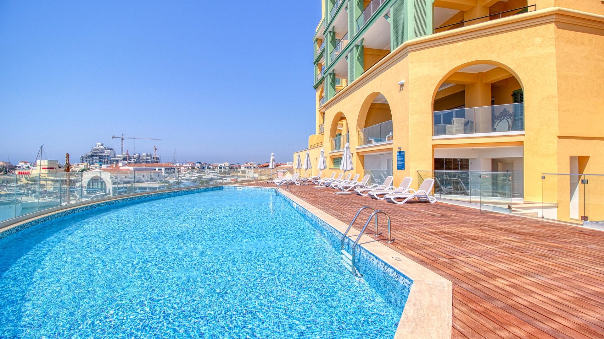 3 bedrooms Apartment in Limassol, Cyprus No. 28163