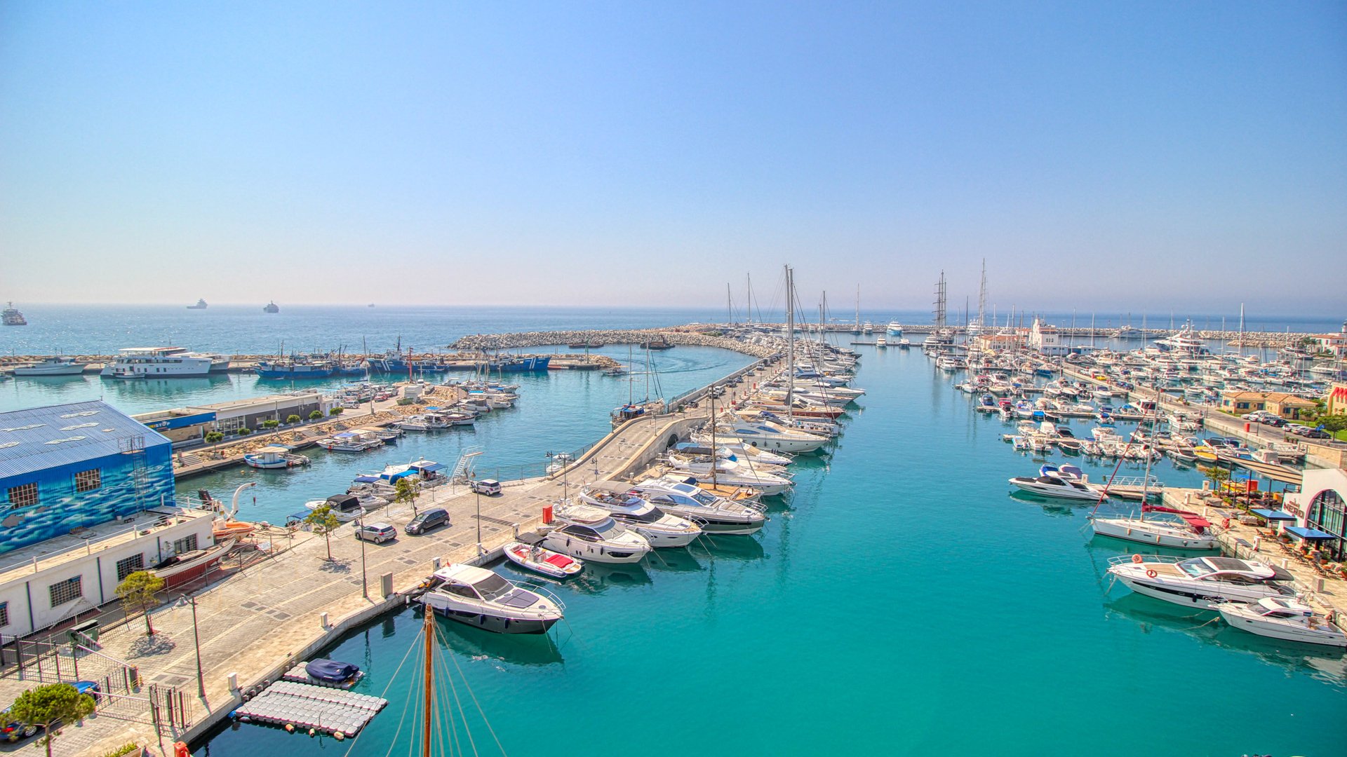 3 bedrooms Apartment in Limassol, Cyprus No. 28163