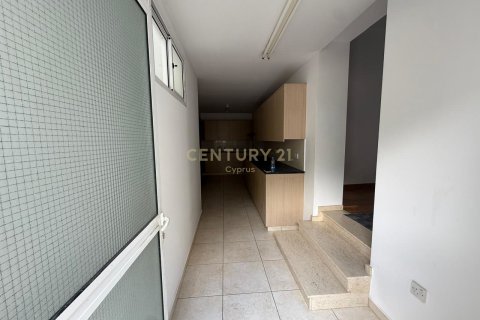 Офис 190м2 в Лимассол, Лимасол,  № 53432 11