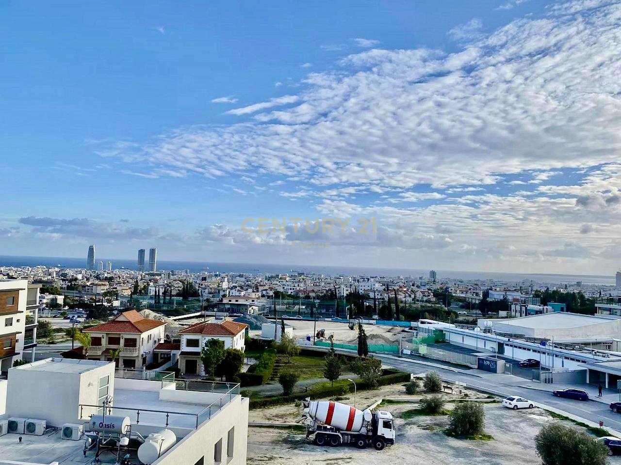 2 bedrooms Apartment in Mesa Geitonia, Limassol, Cyprus No. 53431
