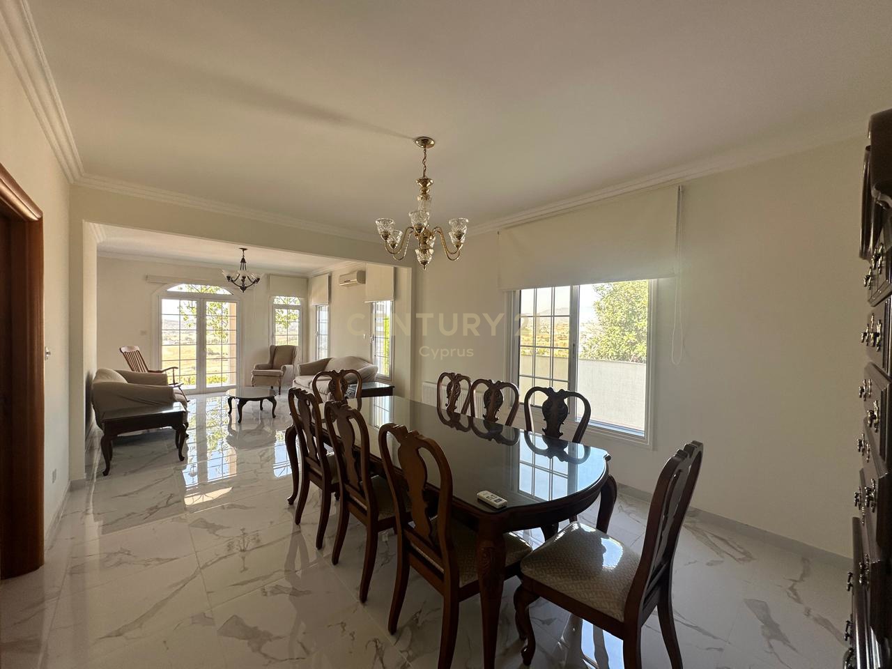 4 chambres Villa à Monagroulli, Limassol, Chypre No. 53430