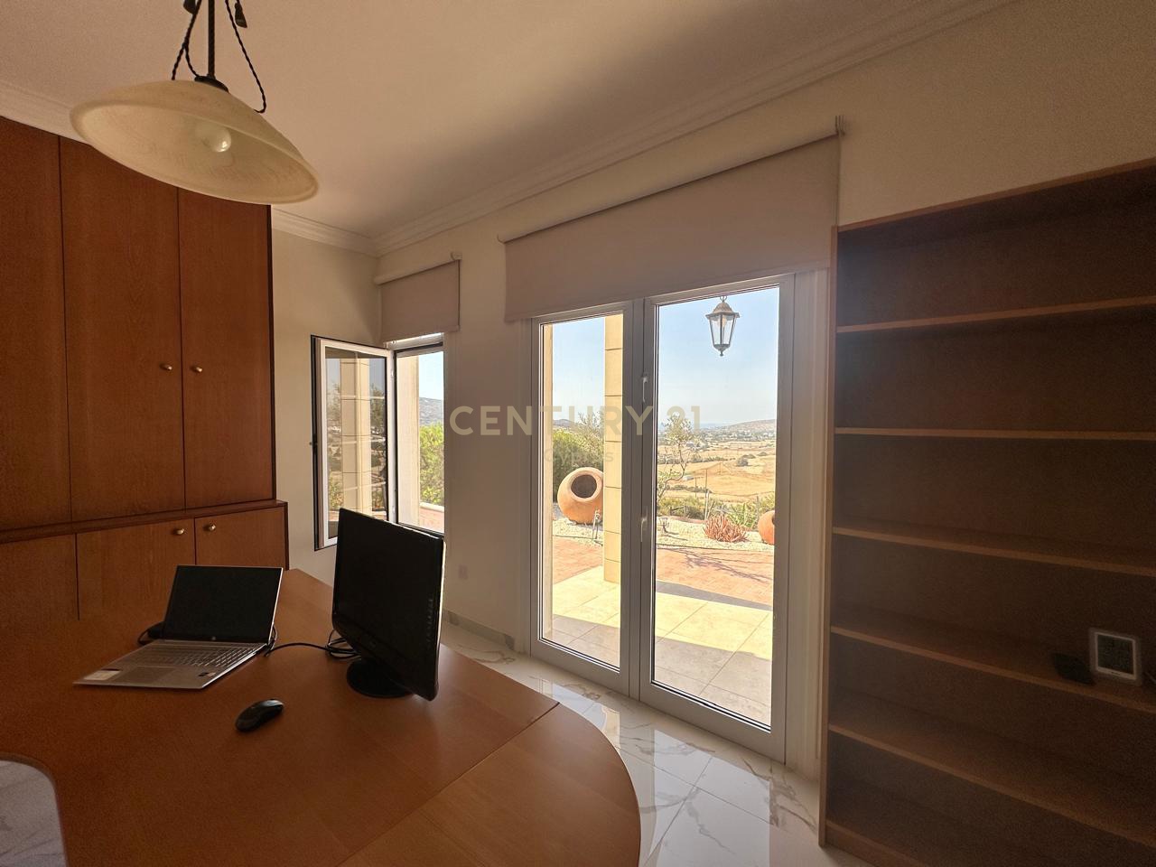 4 chambres Villa à Monagroulli, Limassol, Chypre No. 53430