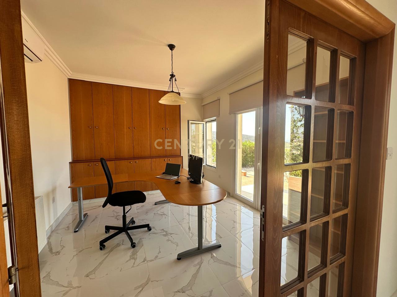 4 chambres Villa à Monagroulli, Limassol, Chypre No. 53430