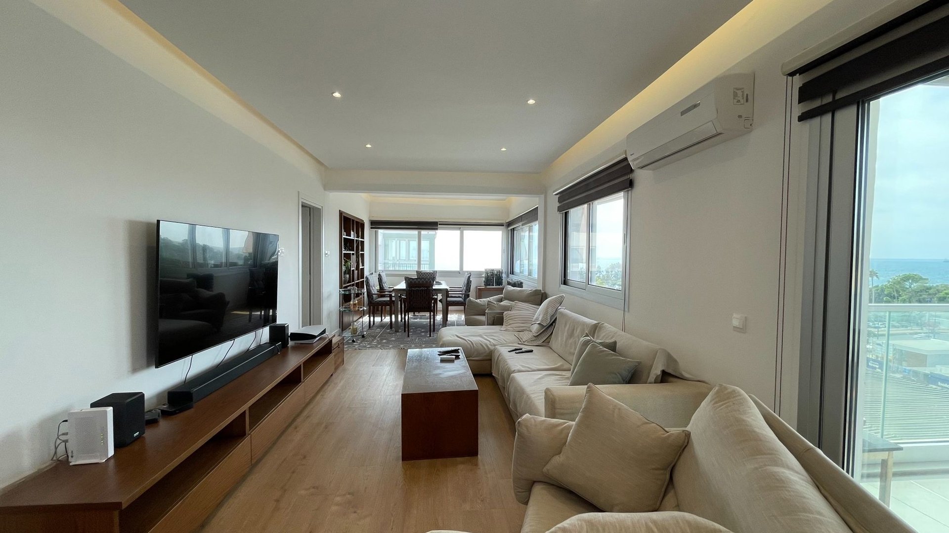 3 bedrooms Apartment in Agios Tychonas, Limassol, Cyprus No. 26347