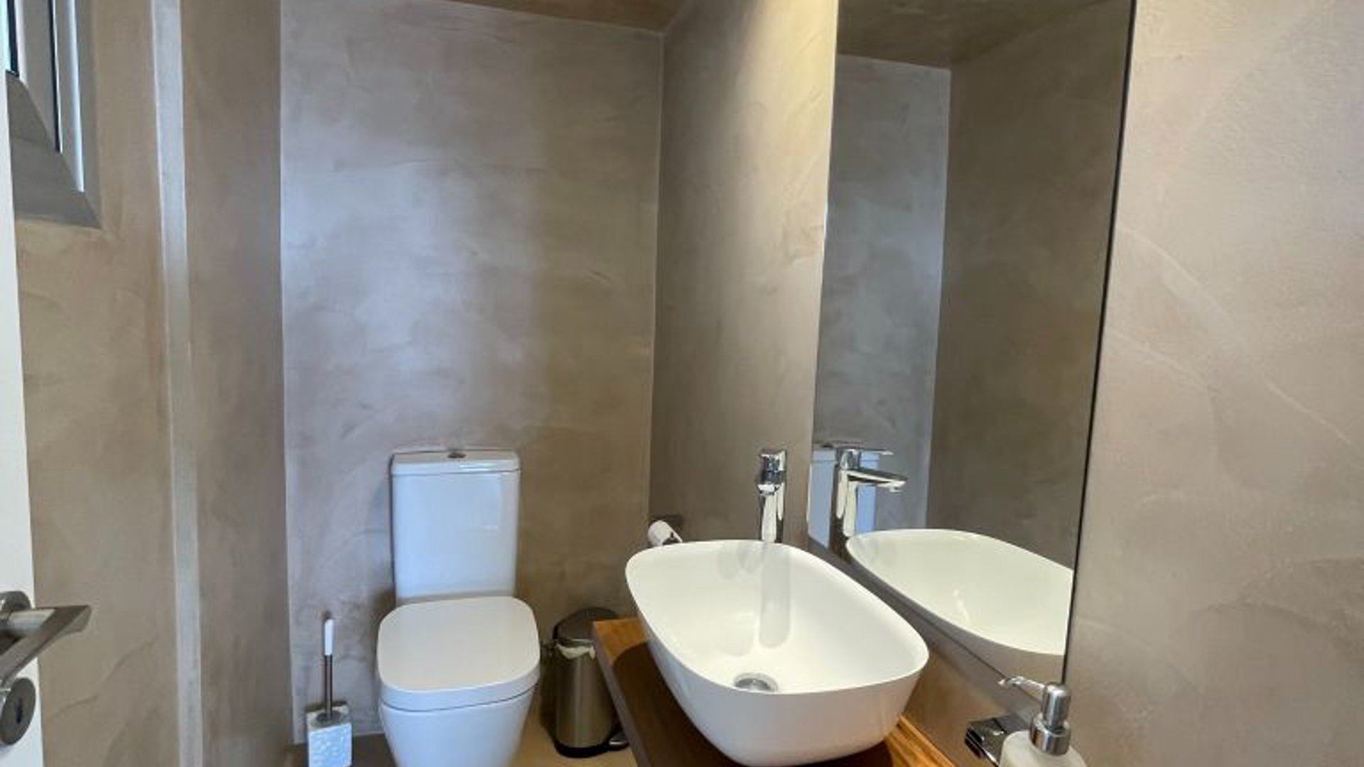 3 bedrooms Apartment in Agios Tychonas, Limassol, Cyprus No. 26347